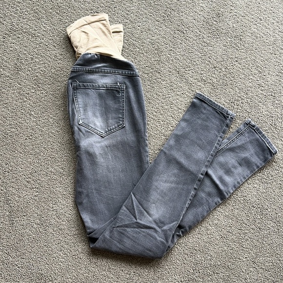 Jessica Simpson Gray Maternity Skinny Jeans - Picture 2 of 4